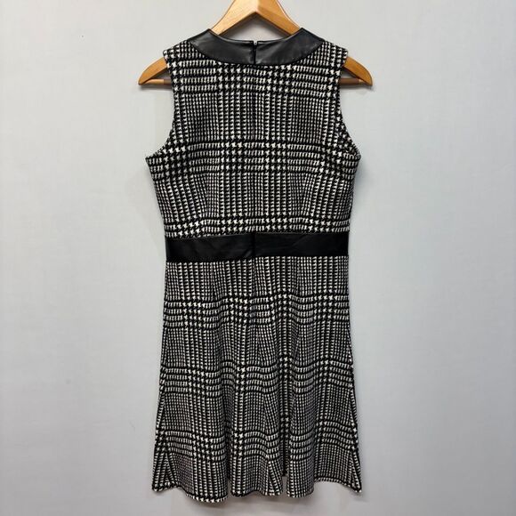 J. McLaughlin Fit & Flare Sleeveless Dress Size Medium Houndstooth C019 -3 - Picture 10 of 14